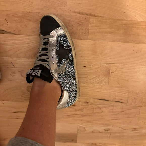 (SIZE 7) GOLDEN GOOSE NAVY/SILVER SNEAKER (37) - Picture 12 of 16